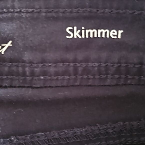 Gloria Vanderbilt All Around Slimming Effect Cargo Capri Pants Navy Blue Sz 10P - Picture 10 of 12